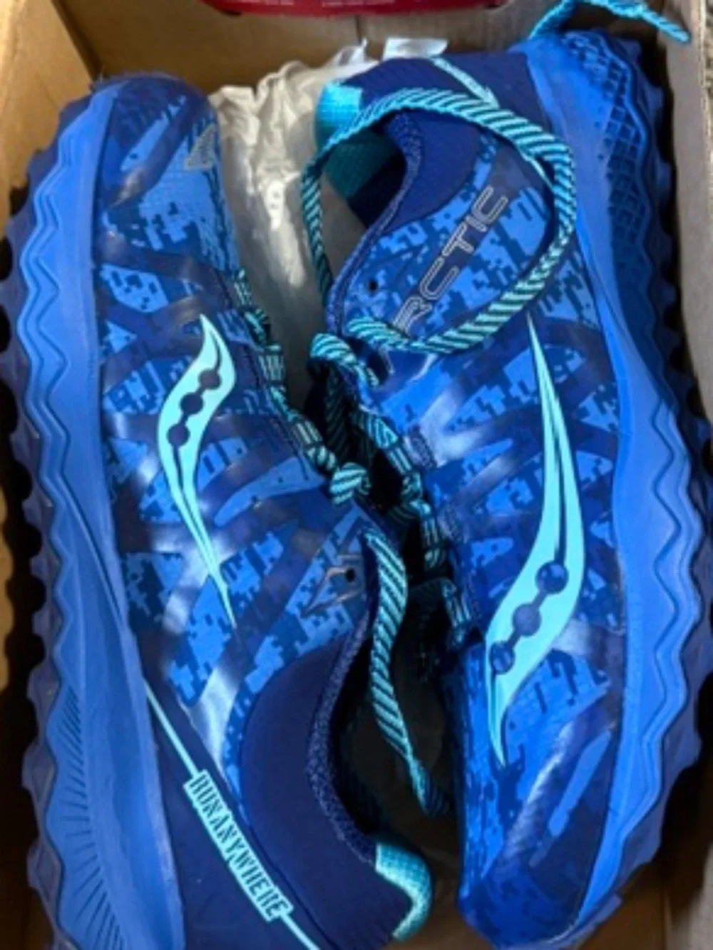 Saucony Peregrine 7 Ice+ Size 11 NIB